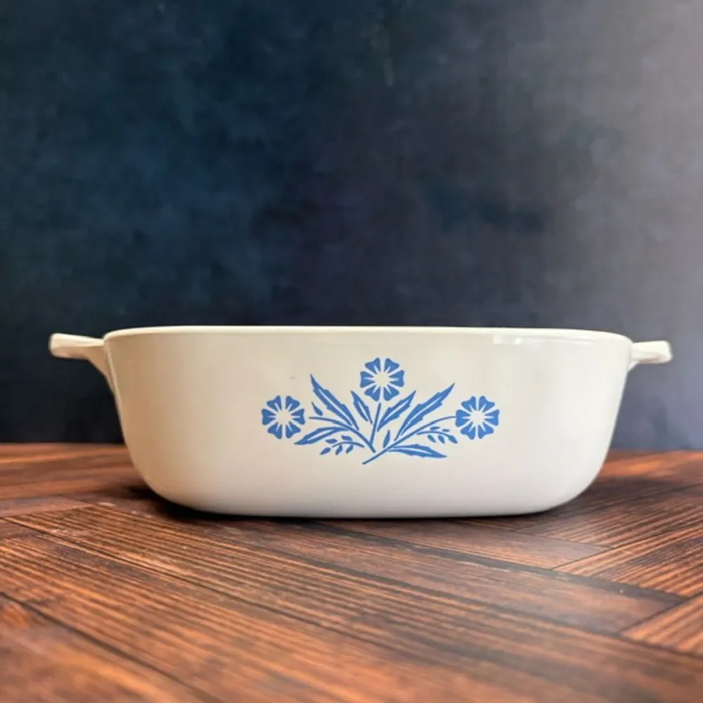 Vintage CorningWare Cornflower Blue 1 Qt Casserole Dish P-1-B 1966–1969